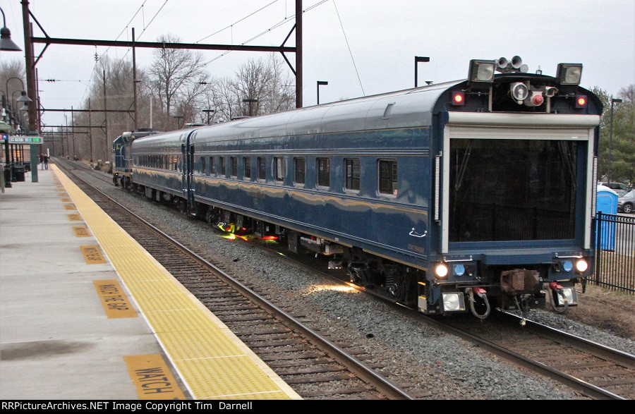 CSX 994366 on W003